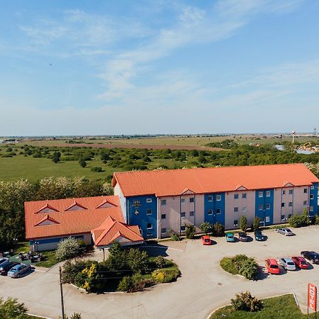 Bors Iris Hotel מראה חיצוני תמונה
