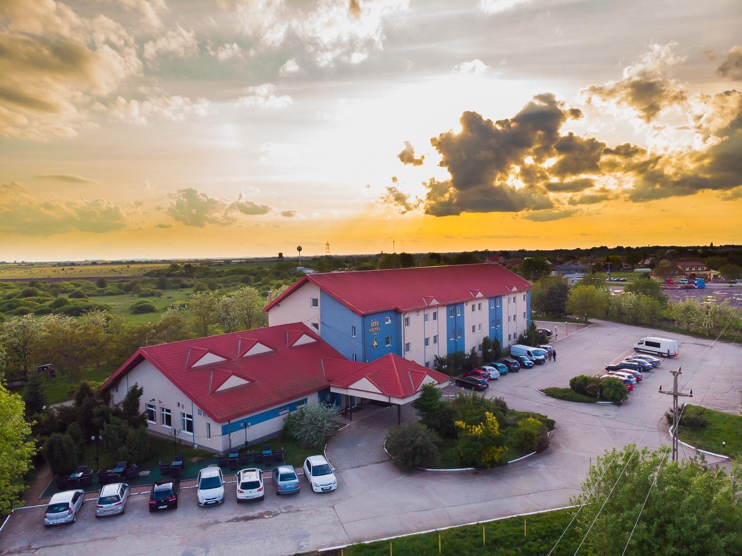 Bors Iris Hotel מראה חיצוני תמונה