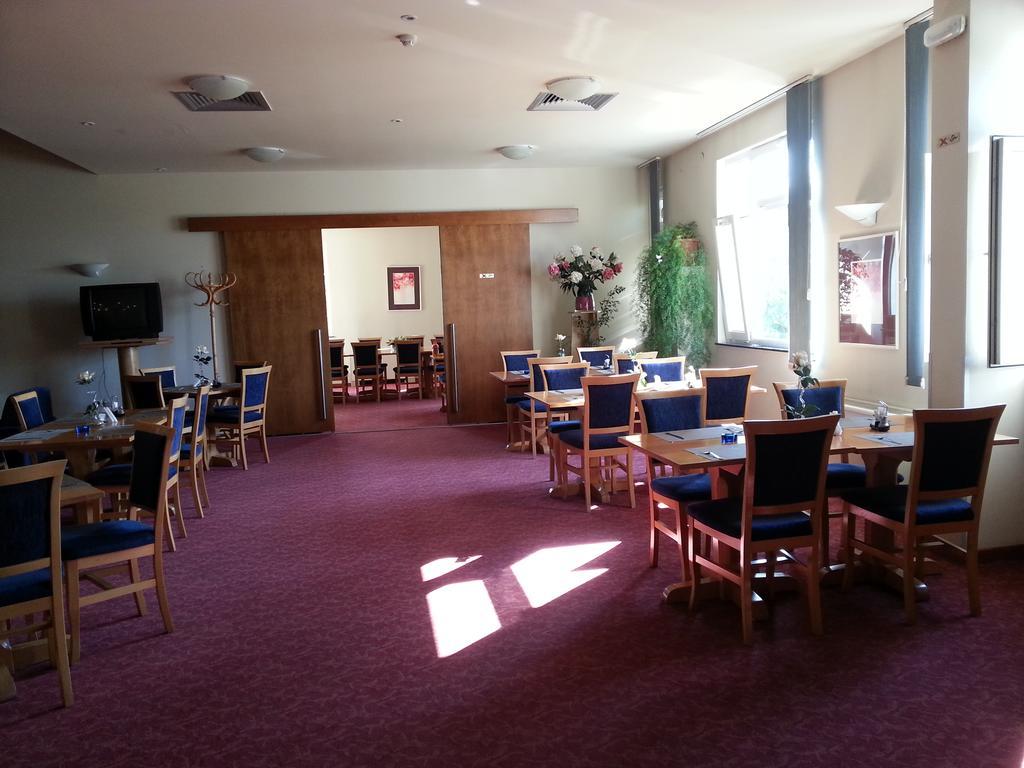 Bors Iris Hotel מראה חיצוני תמונה