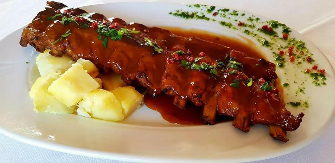 Bors Iris Hotel מראה חיצוני תמונה