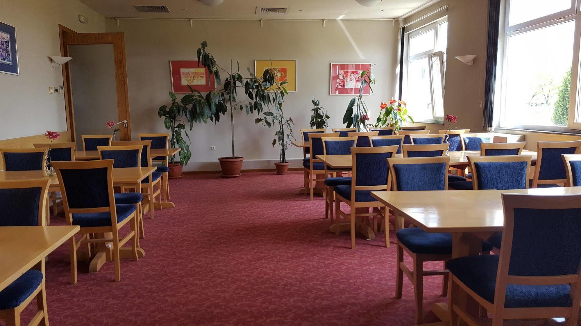 Bors Iris Hotel מראה חיצוני תמונה