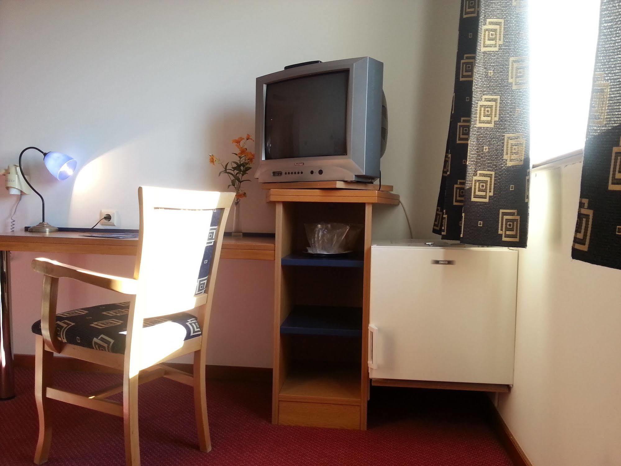 Bors Iris Hotel מראה חיצוני תמונה