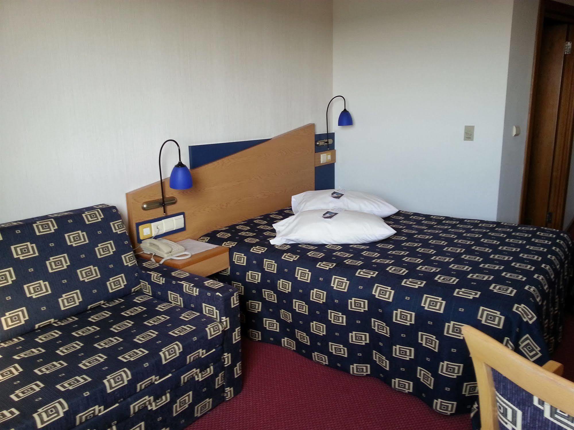 Bors Iris Hotel מראה חיצוני תמונה