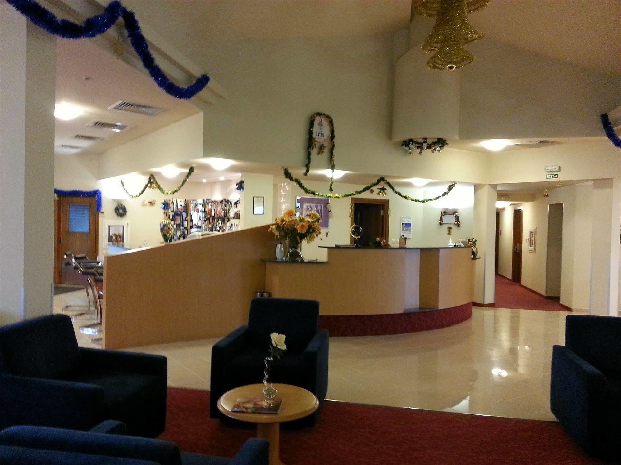 Bors Iris Hotel מראה חיצוני תמונה