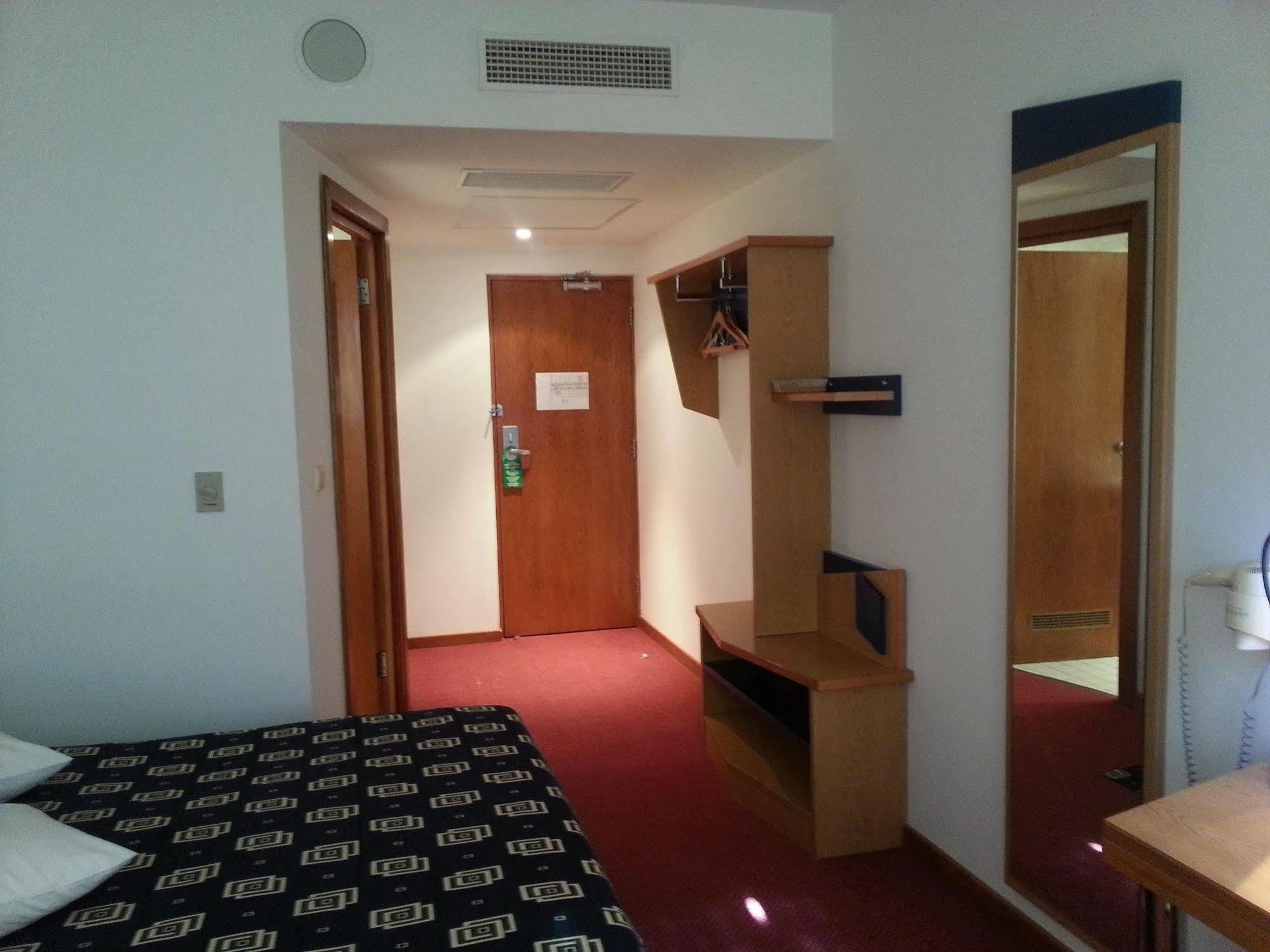 Bors Iris Hotel מראה חיצוני תמונה