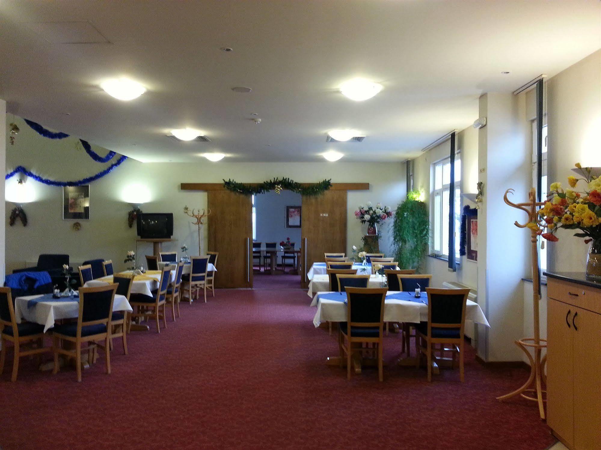 Bors Iris Hotel מראה חיצוני תמונה